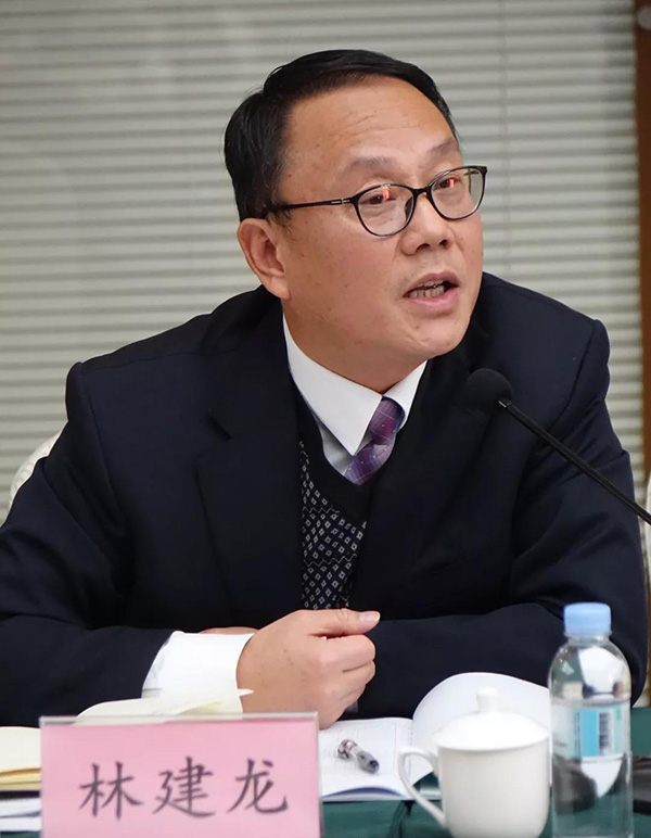 全國縫制機(jī)械標(biāo)準(zhǔn)化技術(shù)委員會(huì)2018年年會(huì)在天津舉行(圖7) 全國縫制機(jī)械標(biāo)準(zhǔn)化技術(shù)委員會(huì)2018年年會(huì)在天津舉行(圖7)