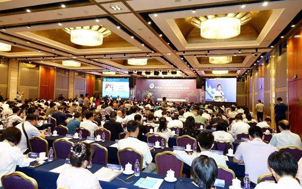 熱烈祝賀瑪雅繡花機(jī)、經(jīng)緯繡花機(jī)榮獲“中國刺繡機(jī)行業(yè)十強(qiáng)企業(yè)”(圖1)