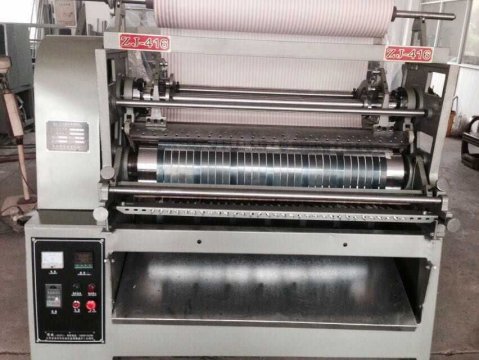 簡(jiǎn)述下壓折機(jī)壓褶機(jī)有什么重要的作用(圖1) 簡(jiǎn)述下壓折機(jī)壓褶機(jī)有什么重要的作用(圖1)