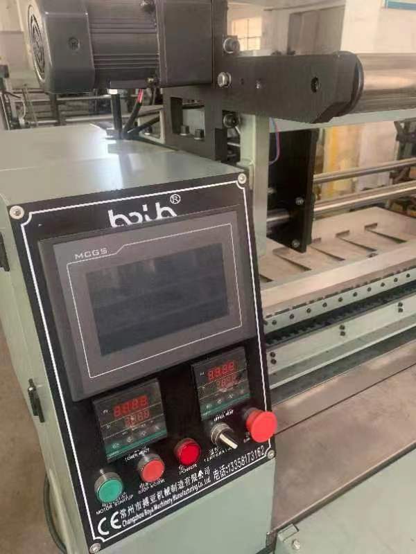 繡蚨牌 壓褶機(jī)，冷壓機(jī)，壓折機(jī)(圖1)